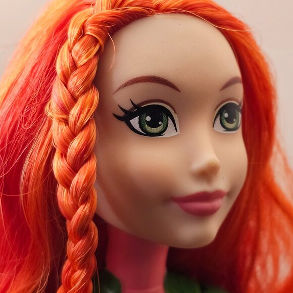 DC Superhero Girls Poison Ivy Doll - Picture 9 of 14